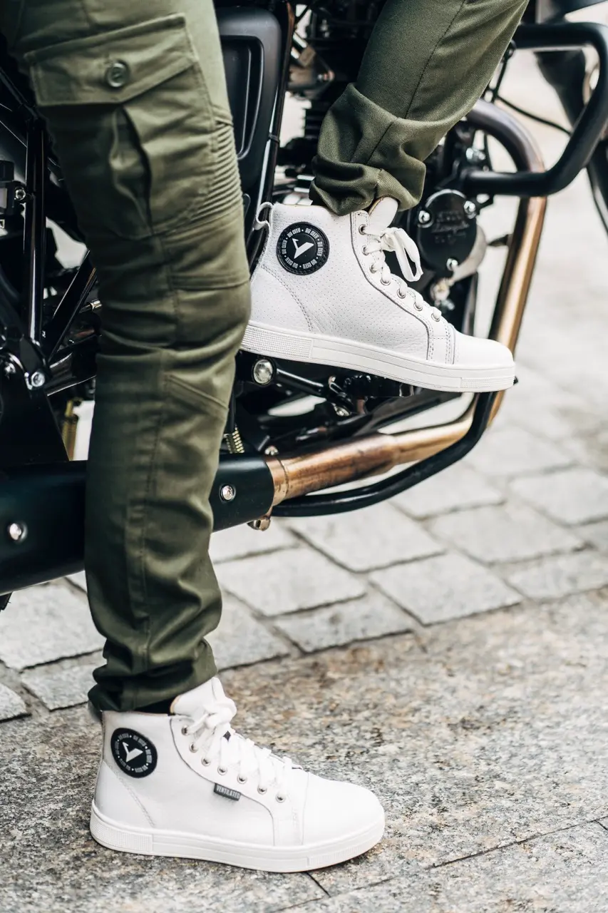 Trouser_Mixed_Slim_III_Lady_Green_9 en tamaño grande.webp