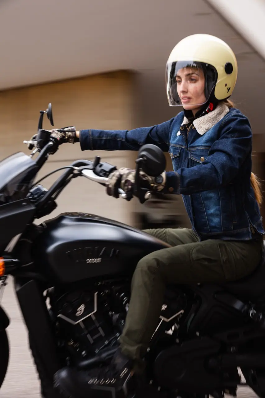 Trouser_Mixed_Slim_III_Lady_Green_11 en tamaño grande.webp