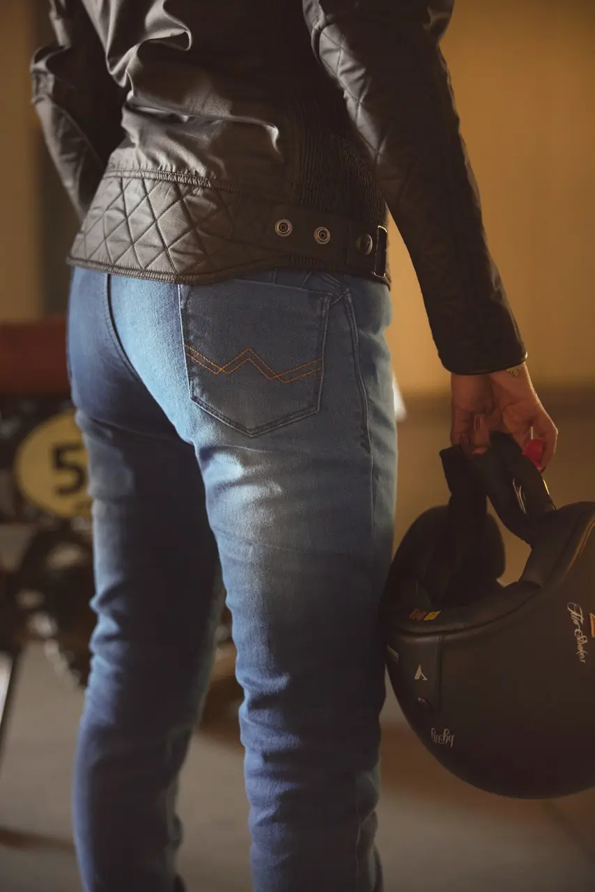 Trouser_Route_II_Lady_Light_Blue_4 en tamaño grande.webp