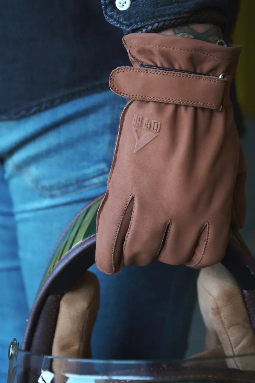 Gloves_Texas_Man_Brown_5 en tamaño grande.webp